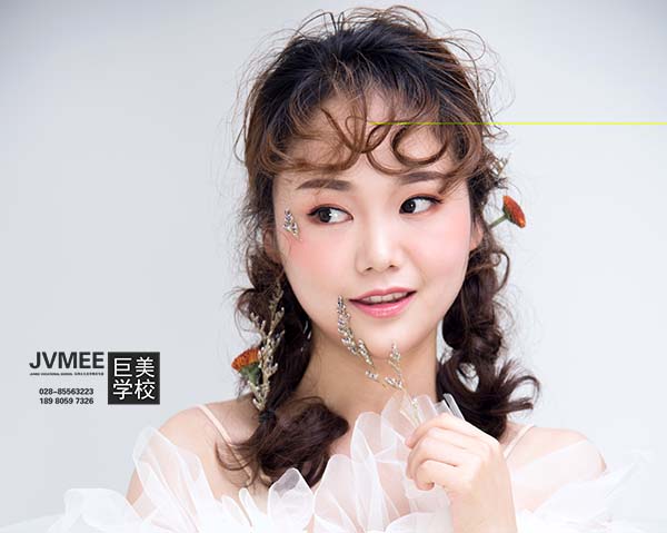 曲靖化妆培训学校在哪里