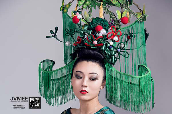 泸州化妆培训哪家好(泸州哪里有学化妆的学校)