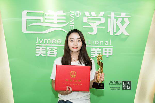 宜宾哪家化妆培训学校比较好(宜宾有没有好的化妆培训学校)