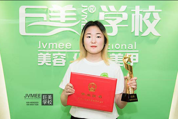 简阳化妆培训哪家学校好(简阳哪里学化妆比较好)