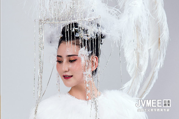 2022年阿坝州哪里可以学化妆